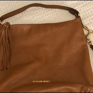MICHAEL KORS HOBO